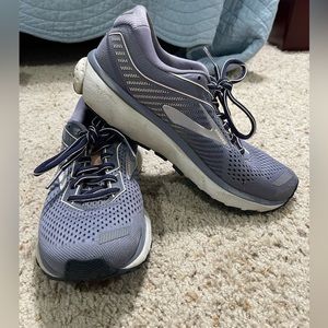 Brooks Ghost 12 size 8